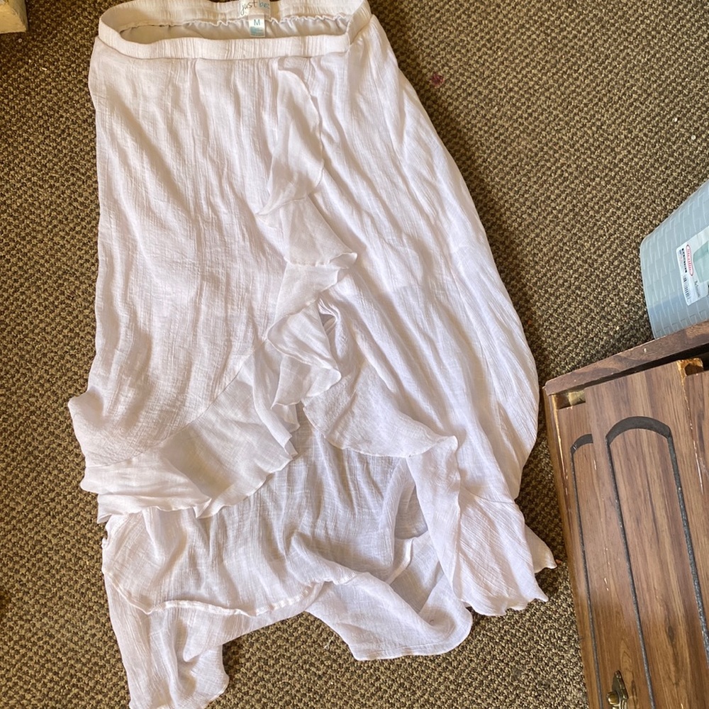 White skirt form just be! Great condition never worn